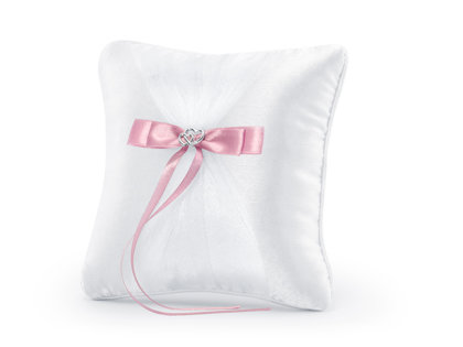 Spilventiņi un kastītes gredzeniem