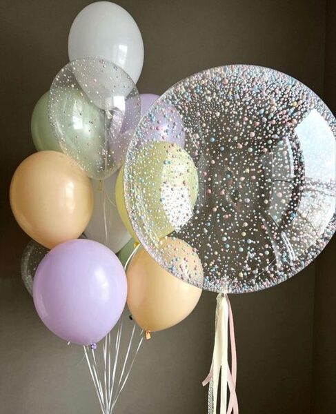 N-22 Hēlija balonu kompozīcija "Balonu pušķis un liels kristalbalons ar konfetti iekšā".