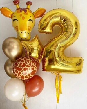 N-79 Hēlija balonu kompozīcija "Cipars un balonu pušķis ar Žirafi".